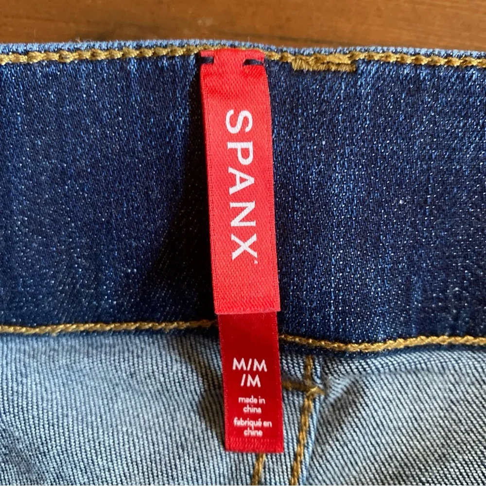 SPANX Women’s Cotton Denim Flare Jeans Pull-On Size MEDIUM 33”L - Picture 5 of 11